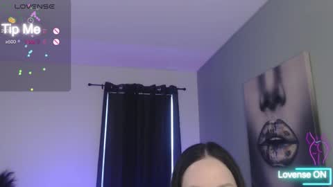 Snapshot of tiabellaxxx chatting on November 28, 2025, 9:17 pm Tia Bella online show from November 28, 2025, 9:17 pm