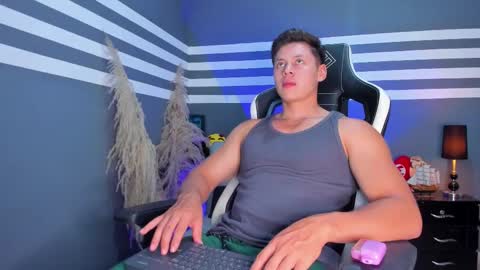 santiago online show from March 5, 2025, 12:59 am