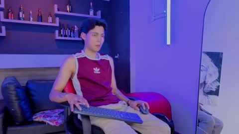 Snapshot of tian_sex chatting on May 24, 2026, 3:33 am online show from May 24, 2026, 3:33 am