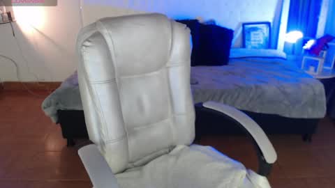 Snapshot of tiana_27 chatting on May 18, 2026, 8:47 pm Tiana online show from May 18, 2026, 8:47 pm