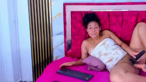 tiana_hots online show from April 21, 2026, 2:51 am