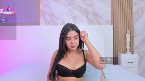 tianaglow4 online show from November 11, 2025, 12:05 pm