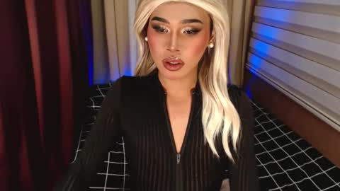 Sam online show from November 2, 2025, 2:19 pm