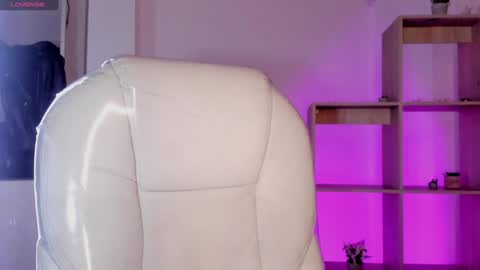 Tiarha online show from January 22, 2025, 6:52 am