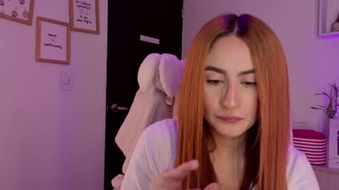 Tiarha online show from November 12, 2025, 4:57 am