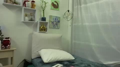 Tiarha online show from November 18, 2025, 3:34 am