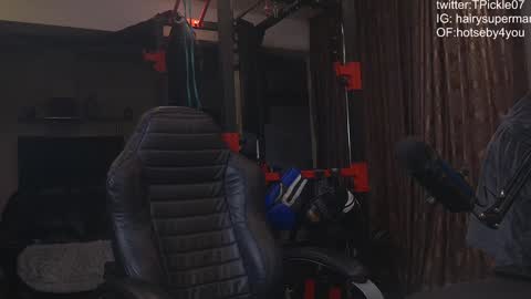 tickle_my_pickle07 online show from February 3, 2025, 5:40 am