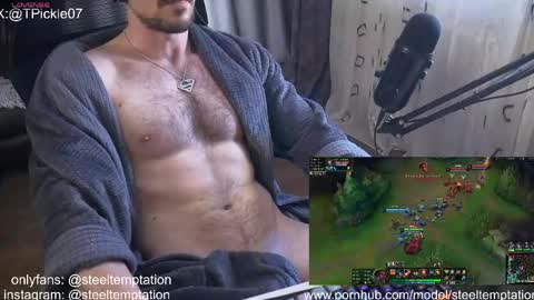 Snapshot of tickle_my_pickle07 chatting on April 23, 2026, 12:29 pm tickle_my_pickle07 online show from April 23, 2026, 12:29 pm