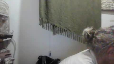 tiddles12345 online show from May 28, 2026, 5:43 pm