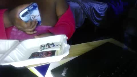 Snapshot of tierrahenri chatting on December 3, 2025, 4:38 pm Tierra Henri online show from December 3, 2025, 4:38 pm