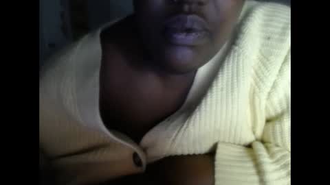 Snapshot of tierrahenri chatting on December 16, 2025, 2:22 pm Tierra Henri online show from December 16, 2025, 2:22 pm