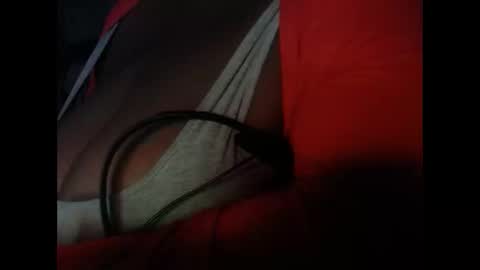 Snapshot of tierrahenri chatting on December 19, 2025, 2:57 pm Tierra Henri online show from December 19, 2025, 2:57 pm