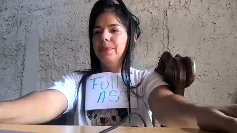 Tifany online show from March 3, 2025, 7:49 pm