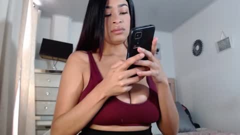 tifannyss online show from June 19, 2026, 3:27 pm