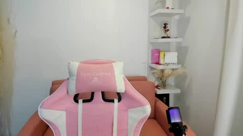 Tiffany online show from April 28, 2026, 3:00 am