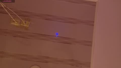 Snapshot of tifanywolf_ chatting on December 16, 2025, 2:38 am Tifanny online show from December 16, 2025, 2:38 am