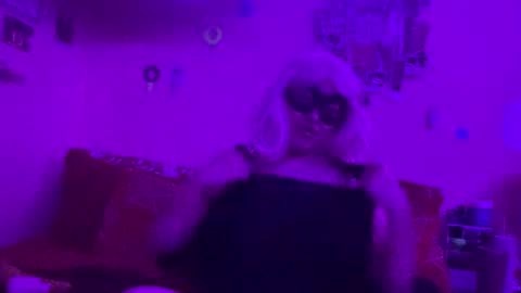 tiff_tiddies online show from April 3, 2026, 9:18 am