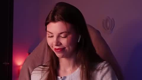 Im here on Fridays Saturdays Sundays  online show from February 20, 2026, 6:52 pm