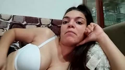 Snapshot of tiffany_chloe chatting on December 17, 2024, 9:27 pm Tiffany online show from December 17, 2024, 9:27 pm