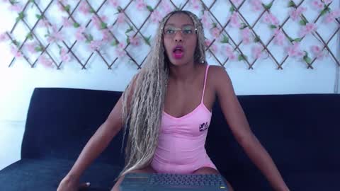 Tiffany online show from March 26, 2026, 11:32 pm