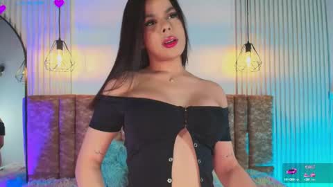 tiffany_johnson111 online show from June 18, 2026, 7:29 pm