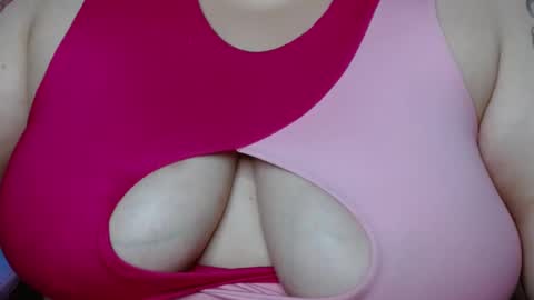 Snapshot of tiffany_laurens chatting on December 10, 2024, 9:55 am dont forget ask for custom vids online show from December 10, 2024, 9:55 am