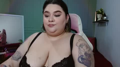 Snapshot of tiffany_laurens chatting on December 14, 2024, 9:07 am dont forget ask for custom vids online show from December 14, 2024, 9:07 am