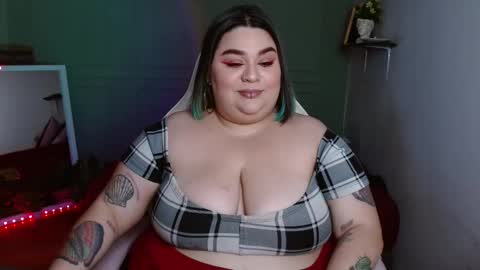 Snapshot of tiffany_laurens chatting on January 31, 2025, 1:01 am dont forget ask for custom vids online show from January 31, 2025, 1:01 am