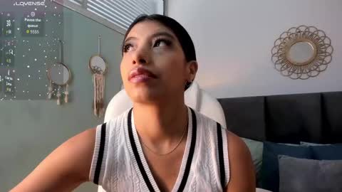 Snapshot of tiffany_low chatting on September 13, 2025, 12:49 pm tiffany_low online show from September 13, 2025, 12:49 pm