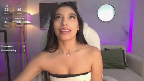 Snapshot of tiffany_low chatting on October 23, 2025, 2:16 pm tiffany_low online show from October 23, 2025, 2:16 pm