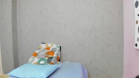 tiffany_mendez online show from November 11, 2025, 12:05 pm