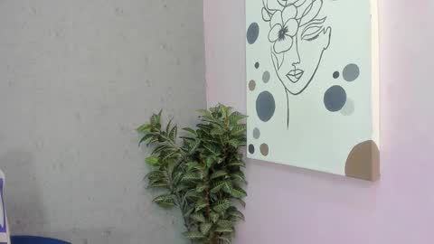 tiffany_mendez online show from December 14, 2025, 12:32 pm