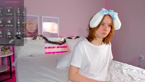 Snapshot of tiffany_roy chatting on December 29, 2024, 5:53 am tiffany_roy online show from December 29, 2024, 5:53 am