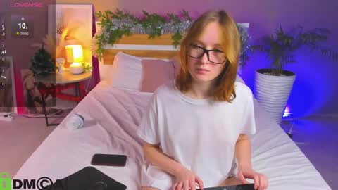 Snapshot of tiffany_roy chatting on January 9, 2025, 5:44 am tiffany_roy online show from January 9, 2025, 5:44 am