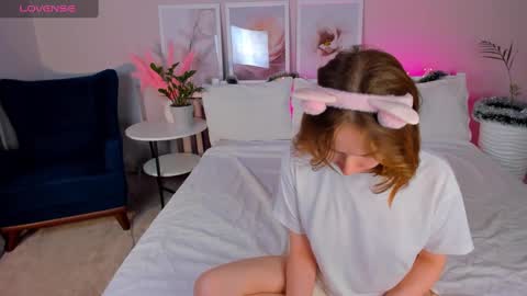 Snapshot of tiffany_roy chatting on January 10, 2025, 2:57 am tiffany_roy online show from January 10, 2025, 2:57 am