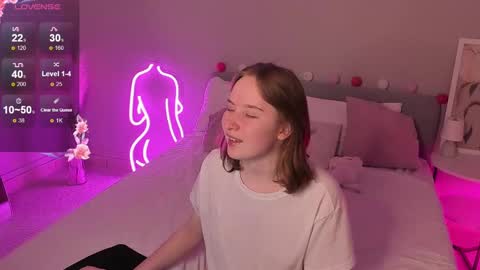 Snapshot of tiffany_roy chatting on January 26, 2025, 5:23 am tiffany_roy online show from January 26, 2025, 5:23 am