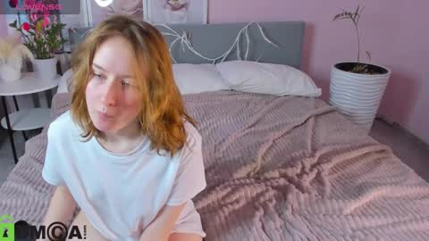 Snapshot of tiffany_roy chatting on March 5, 2025, 5:50 am tiffany_roy online show from March 5, 2025, 5:50 am