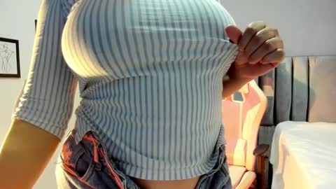 Snapshot of tiffany_teressa chatting on January 13, 2025, 8:37 pm tiffany theressa online show from January 13, 2025, 8:37 pm