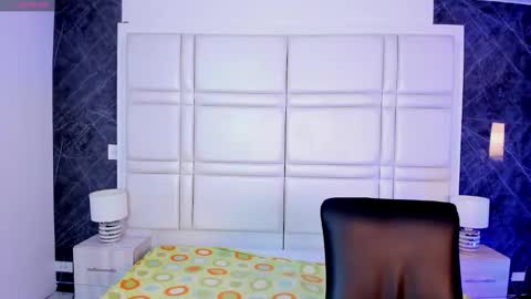 Snapshot of tiffanyhoustton chatting on March 2, 2026, 12:01 pm tiffanyhoustton online show from March 2, 2026, 12:01 pm