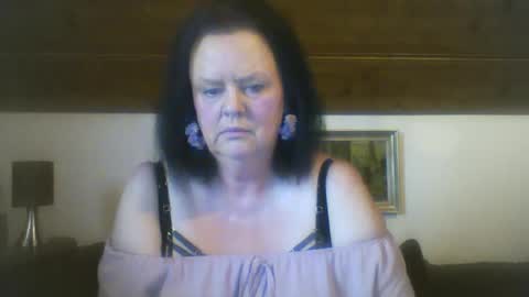 TiffanyMature online show from September 18, 2025, 2:19 pm