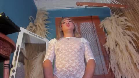 tiffanyy_deluxe online show from January 14, 2026, 1:50 pm