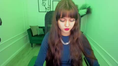 tiffanyyoun online show from November 7, 2025, 12:49 pm