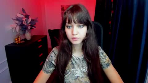 tiffanyyoun online show from November 15, 2025, 4:10 am