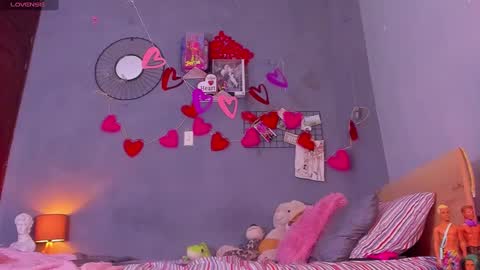                online show from February 13, 2025, 8:03 pm