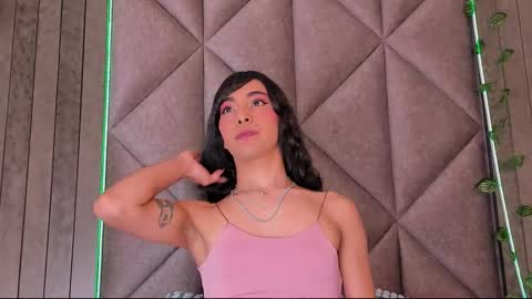 Tiffany  online show from November 17, 2025, 8:14 pm