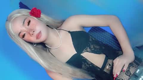 Snapshot of tight_elliana chatting on November 16, 2025, 2:06 am tight_elliana online show from November 16, 2025, 2:06 am