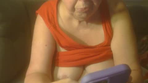Snapshot of tight_kitty55 chatting on September 23, 2025, 7:17 pm tight Kitty55 online show from September 23, 2025, 7:17 pm