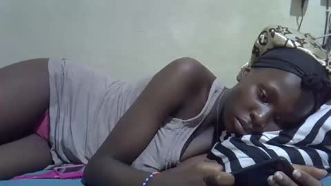 Snapshot of tight_pussie chatting on March 24, 2026, 11:37 am tight_pussie online show from March 24, 2026, 11:37 am