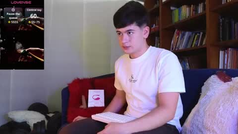 Snapshot of tightncuteass chatting on April 20, 2026, 8:10 pm Camilo online show from April 20, 2026, 8:10 pm