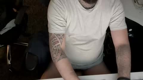 Snapshot of tiiimo94 chatting on January 13, 2026, 5:29 pm tiiimo94 online show from January 13, 2026, 5:29 pm